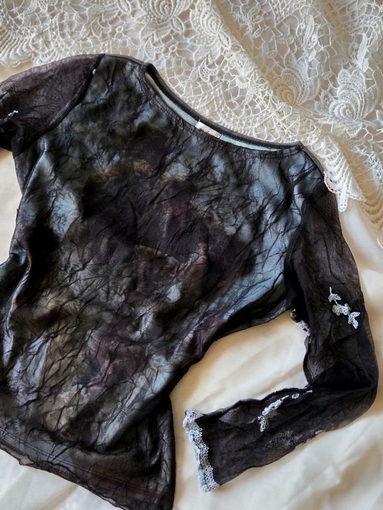 2K Jacques black sheer blouse with lace details and floral embroidery. Size M