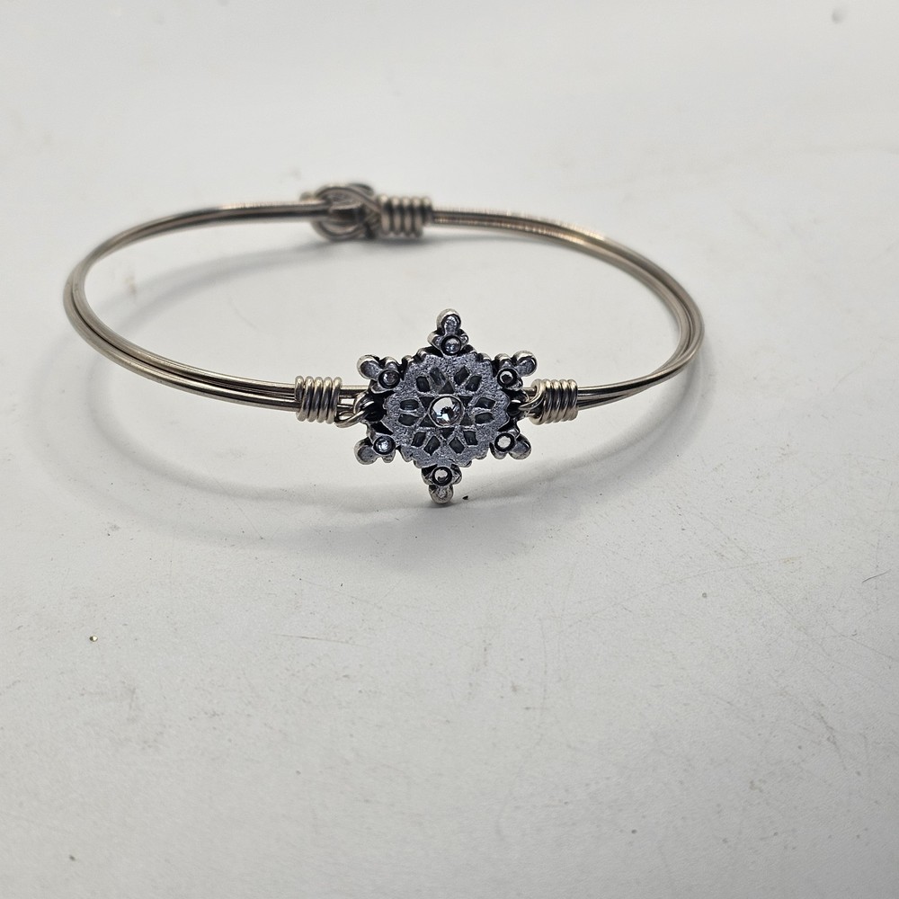 Luca + Danni L & D Sparkling Snowflake Bangle Bracelet Silver Tone Winter Christ