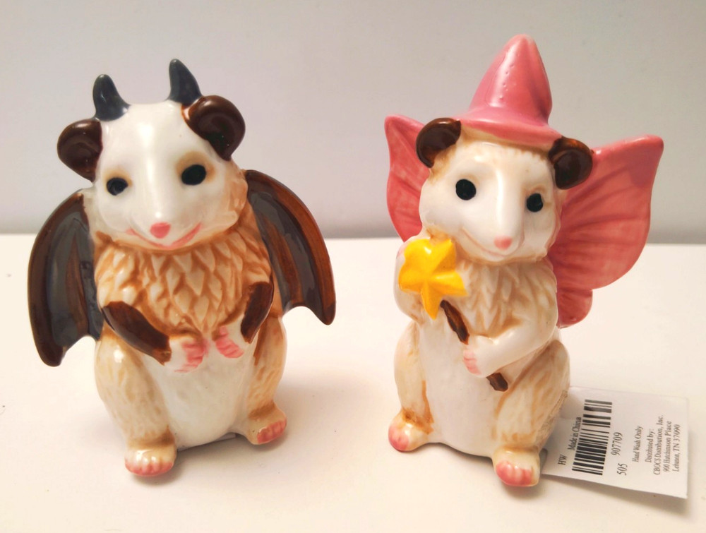 Halloween Opossums in Costumes Novelty MINI Salt Pepper Set Cracker Barrel NEW