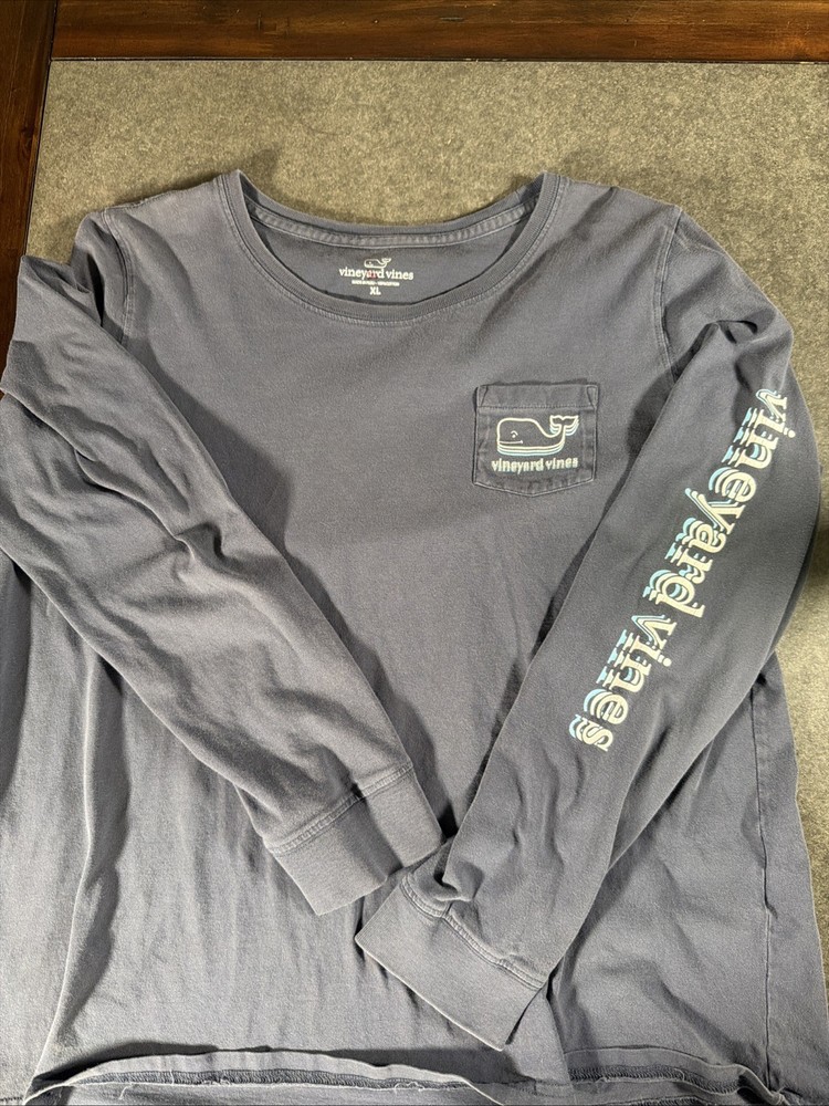 Vineyard Vines Men’s XL Blue Long Sleeve T Shirt 2 Sided Whale Graphic Tee