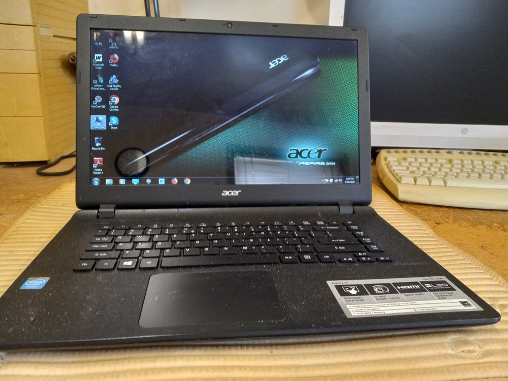 Acer Aspire E1-532-2616 15.6