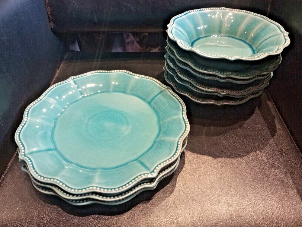 9-Piece Pioneer Woman Blue Scalloped Beaded Edge Dinnerware Set with 3 Plates and 6 Bowls