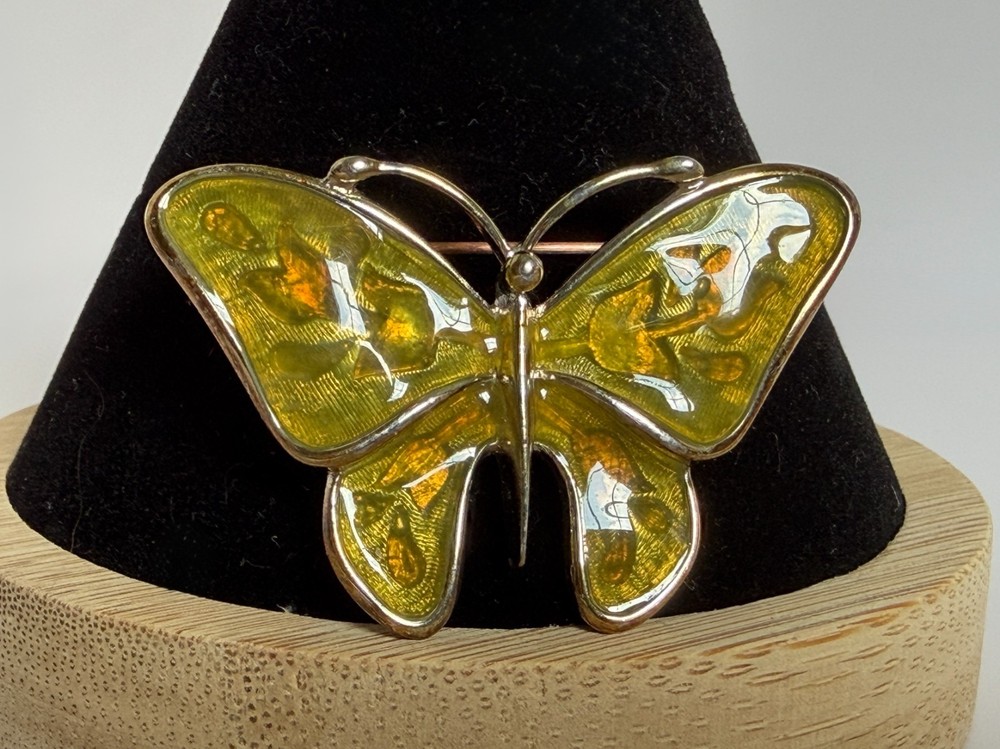 Vintage Silver Tone Butterfly Brooch Green Poured Enamel Intaglio Floral Pin