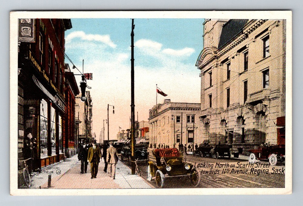 Canada- Saskatchewan Regina Scarth Street Looking North Old PC Vintage Postcard