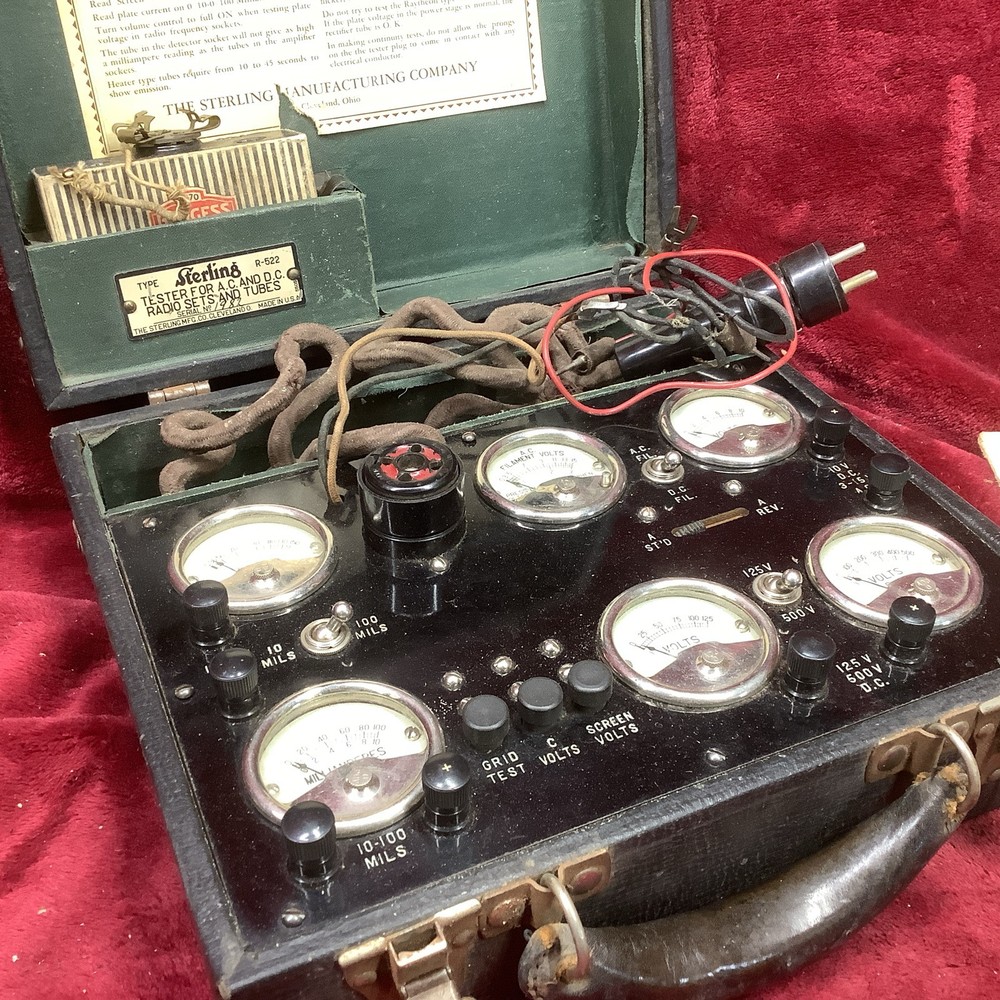 TYPE R-522 STERLING RADIO TUBE TESTER (A.C./D.C.) Nice Chrome Meters/Trim