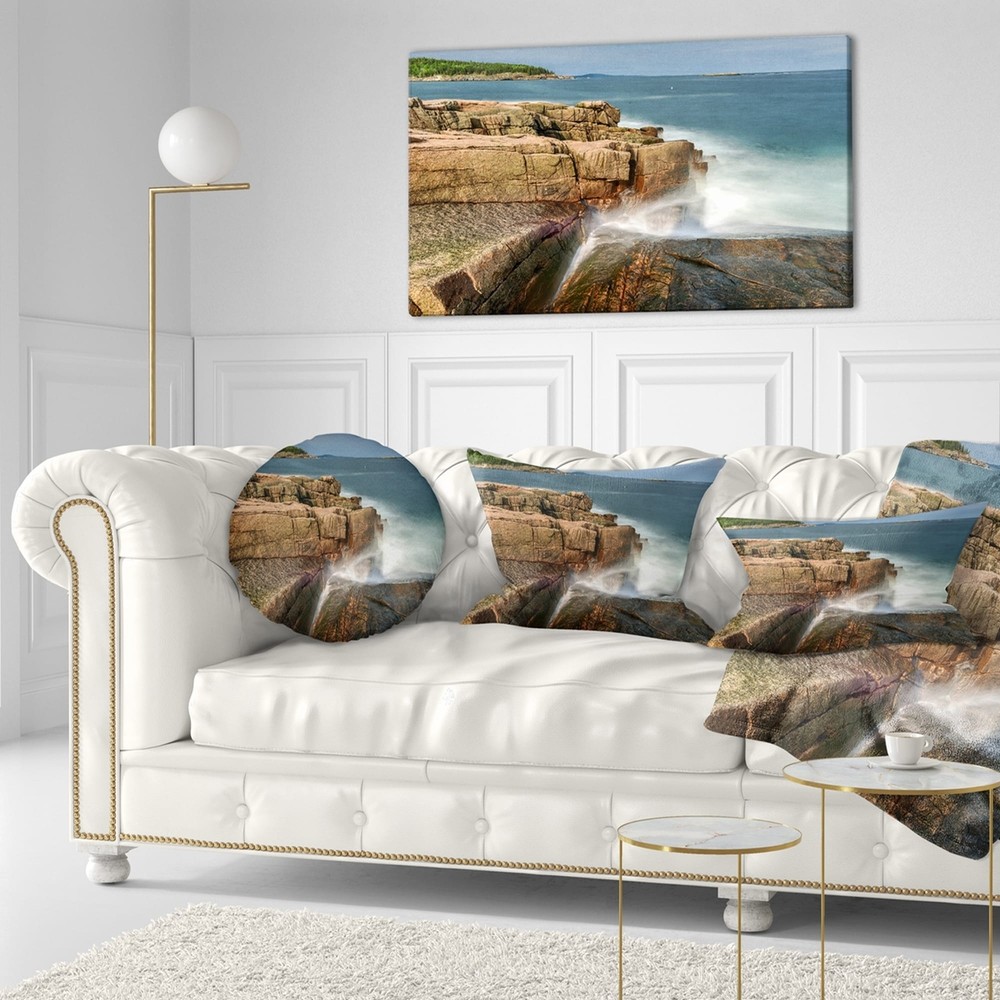 Designart 'Acadia National Park Coast' Oversized Beach Throw-image