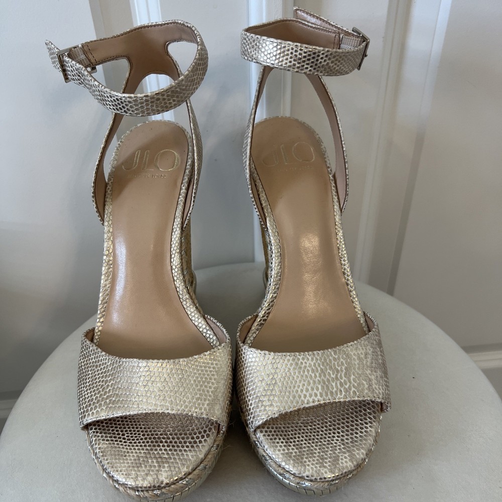 JLO by Jennifer Lopez Women's Gold Snakeskin Embossed Espadrille Wedge 8.5