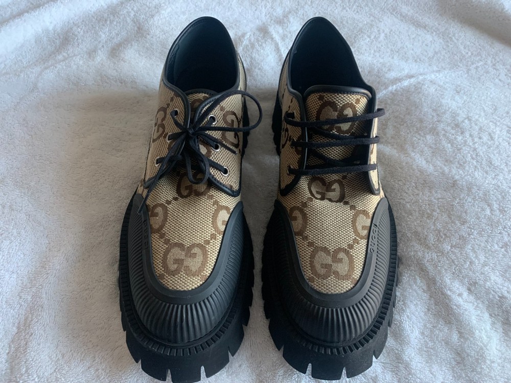 Brand New Gucci Men's Supreme Macro GG Shoes....Size 13.5