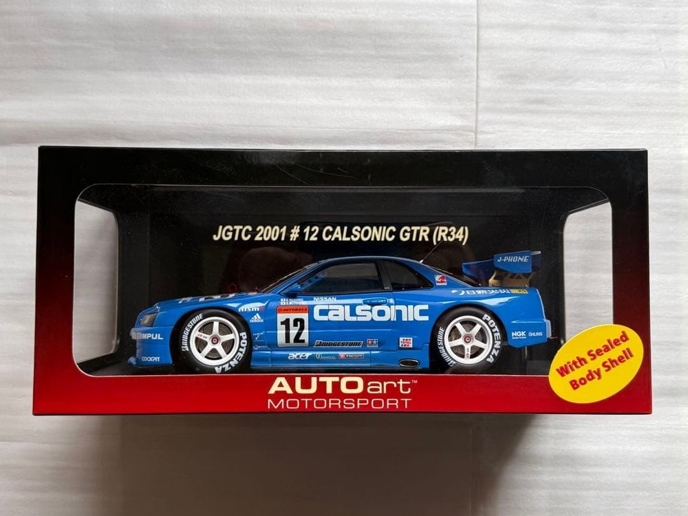 AUTOart 1/18 Nissan Calsonic Skyline GT-R R34 diecast model