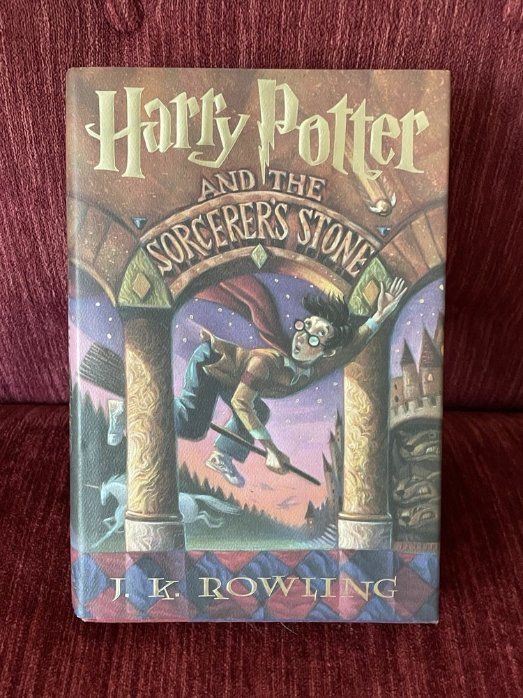 Harry Potter And The Sorcerer's Stone First American Edition 1998 HC Dustjacket