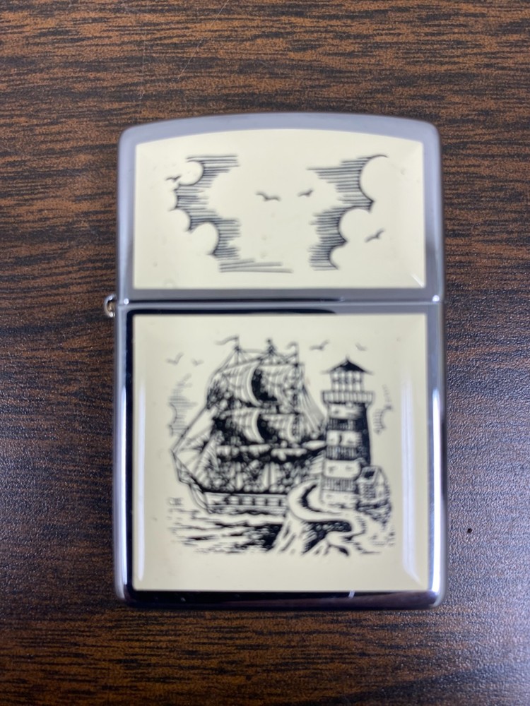 Zippo Scrimshaw Nautical Ship Lighthouse Lighter 2001 w/ Box e5