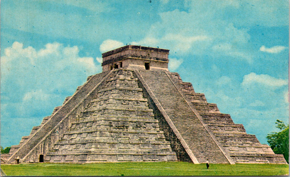 Vintage Postcard El Castillo Chichen Itza Yucatan Mexico Mayan Pyramid