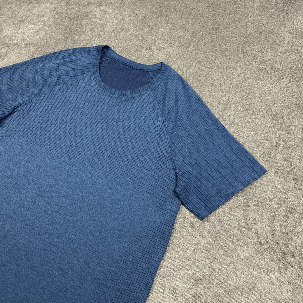 Lululemon Shirt Mens XL Metal Vent Tech Short Sleeve Gym Top Blue Stretch