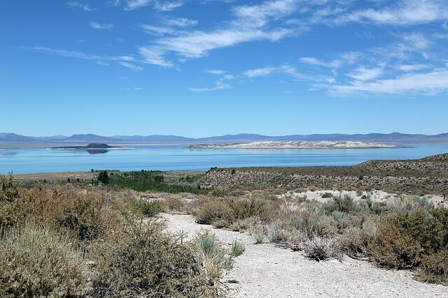 Photo:Mono Lake California 2012 Saline Soda Lake Landscape View