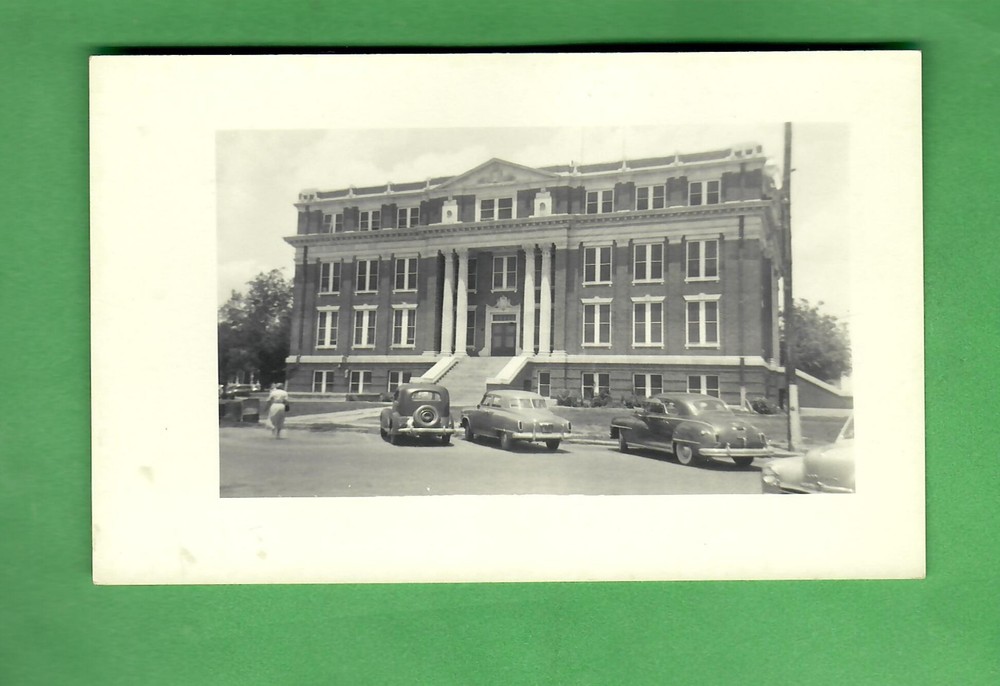 c. 1950 KODAK RPPC REAL PHOTO POSTCARD - COURTHOUSE MEMPHIS TEXAS - UNPOSTED