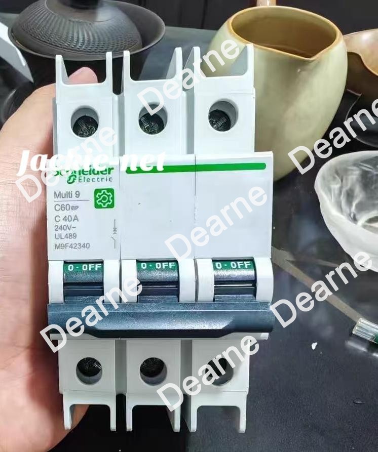 1Pcs New M9F42340 No Box &&