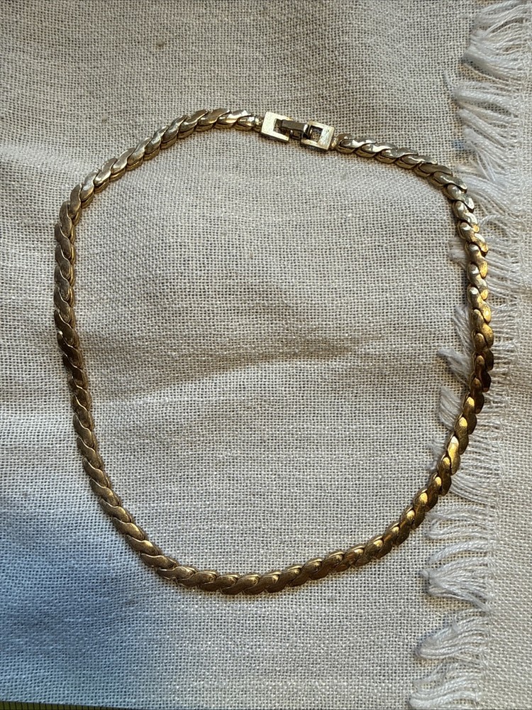 #3 Vintage Gold-Tone Flat Curb Chain Necklace – Classic Statement Piece 15-16”