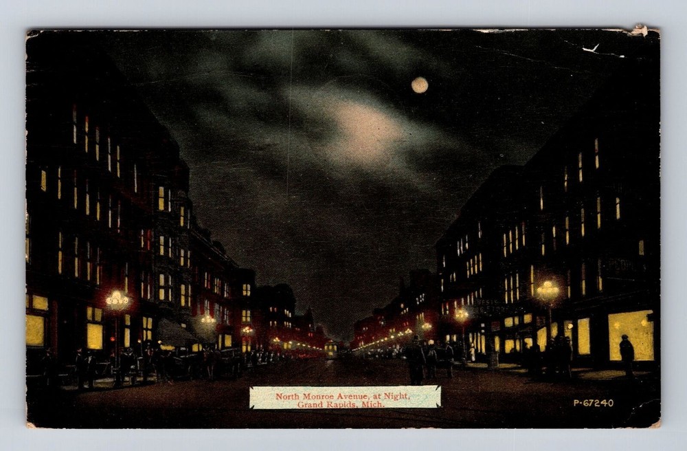 Grand Rapids MI-Michigan, North Monroe Avenue At Night, Vintage c1914 Postcard
