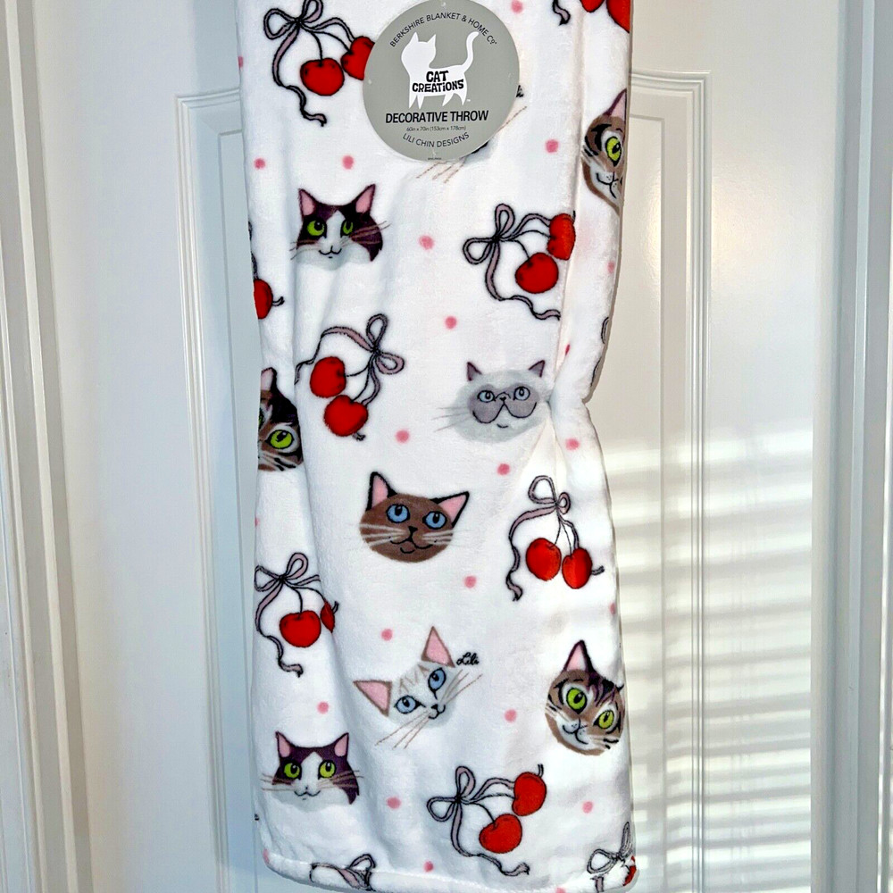 NWT Berkshire Blanket Lili Chin Kitty Cat Valentine's Day Throw Blanket 60