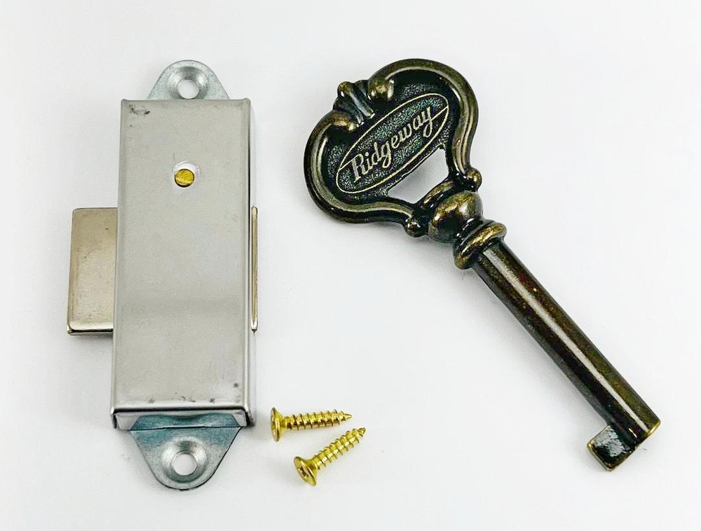 Juego de llaves con cerradura de puerta y logotipo reloj de abuelo Ridgeway estrecho NUEVO latón antiguo-image