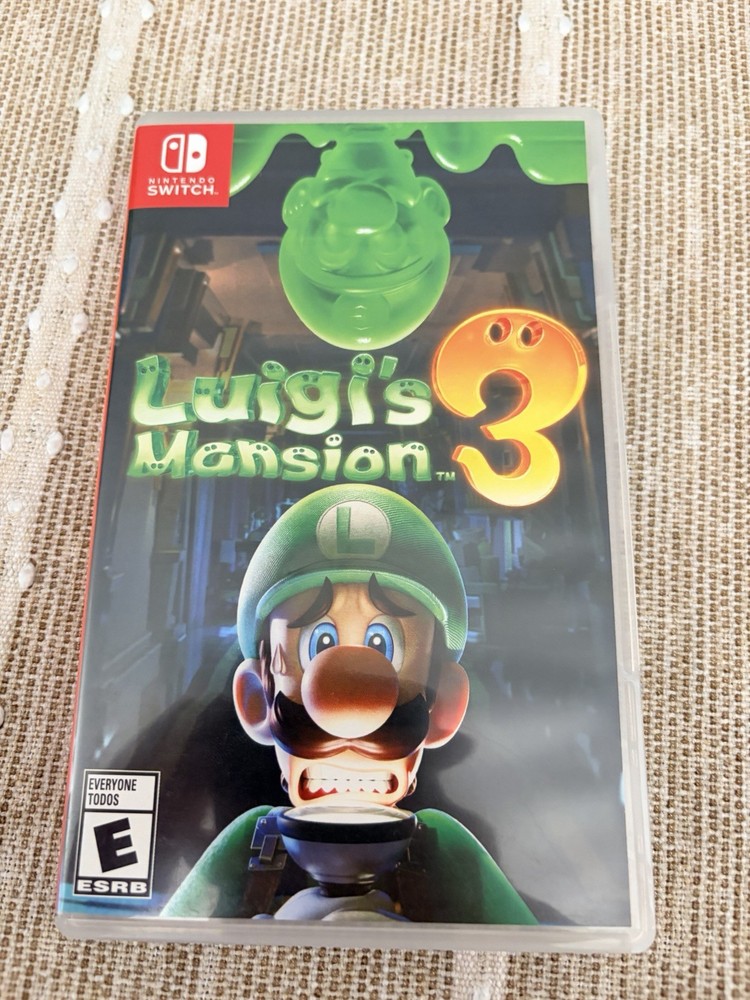 Luigi's Mansion 3 Standard Edition - Nintendo Switch. Very Clean. Fast Ship