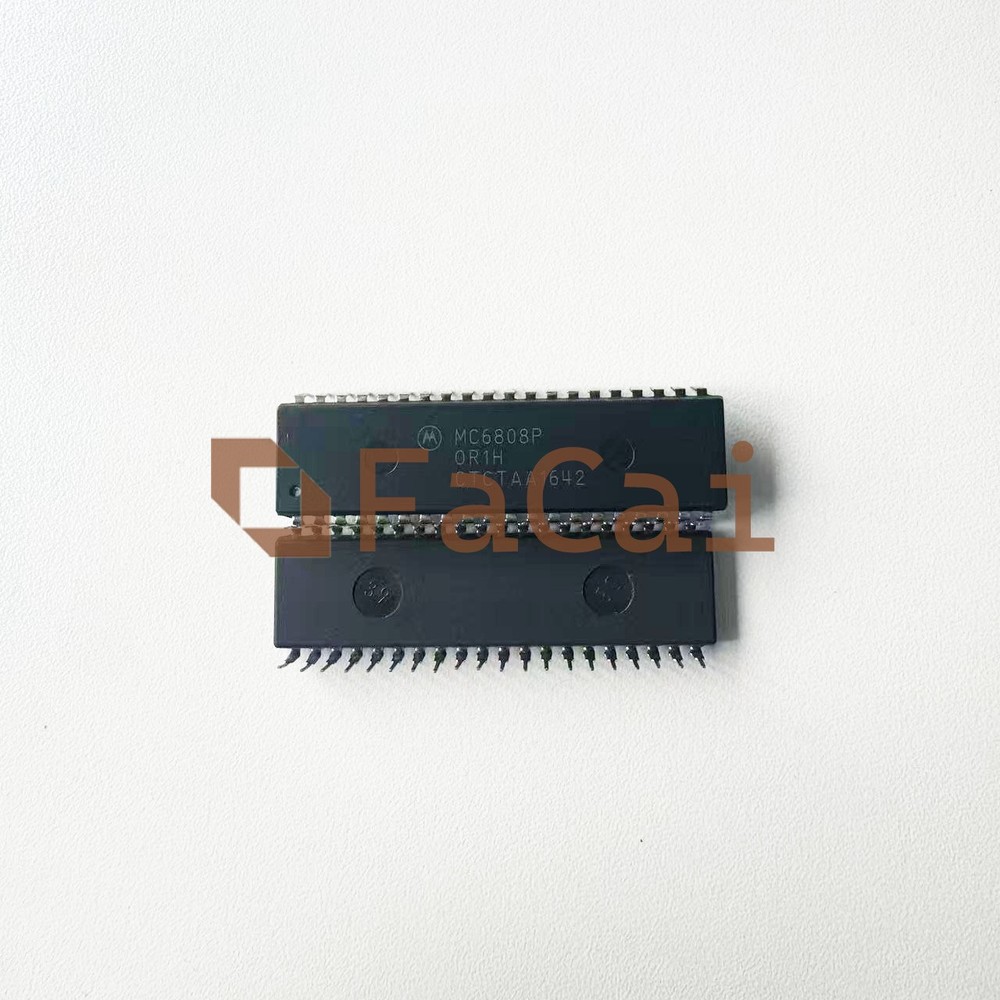 1Pcs Mc6808P Dip-40 8-Bit Mcus, 8-Bit