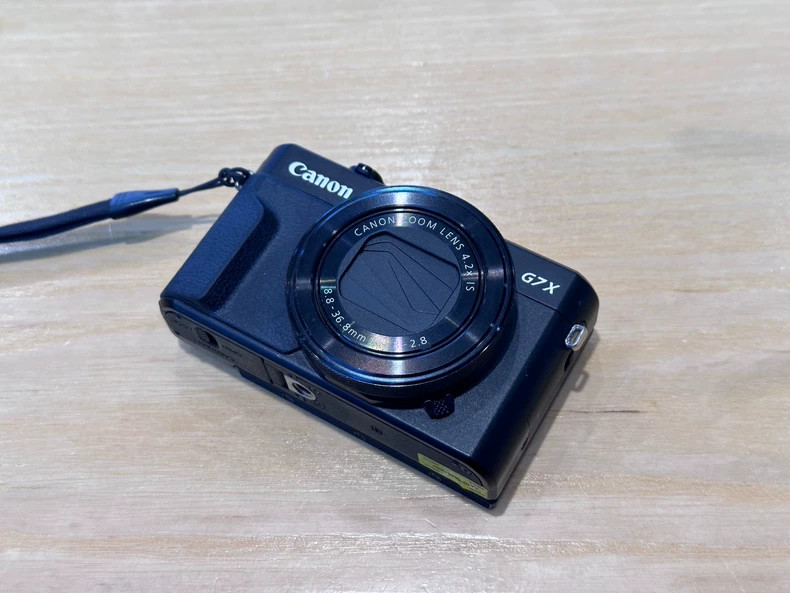 Canon PowerShot G7 X Mark II 20.1MP Touchscreen Digital Camera G7X II G7X2