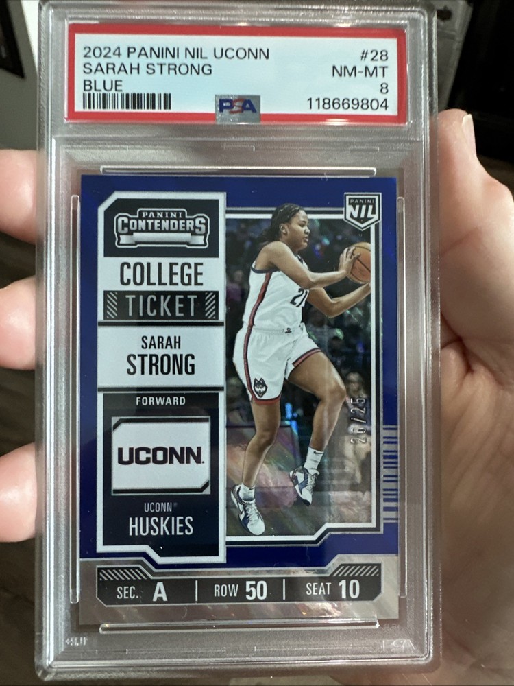 2024 PANINI NIL UCONN #28 SARAH STRONG /25 BLUE POP 1 PSA 8