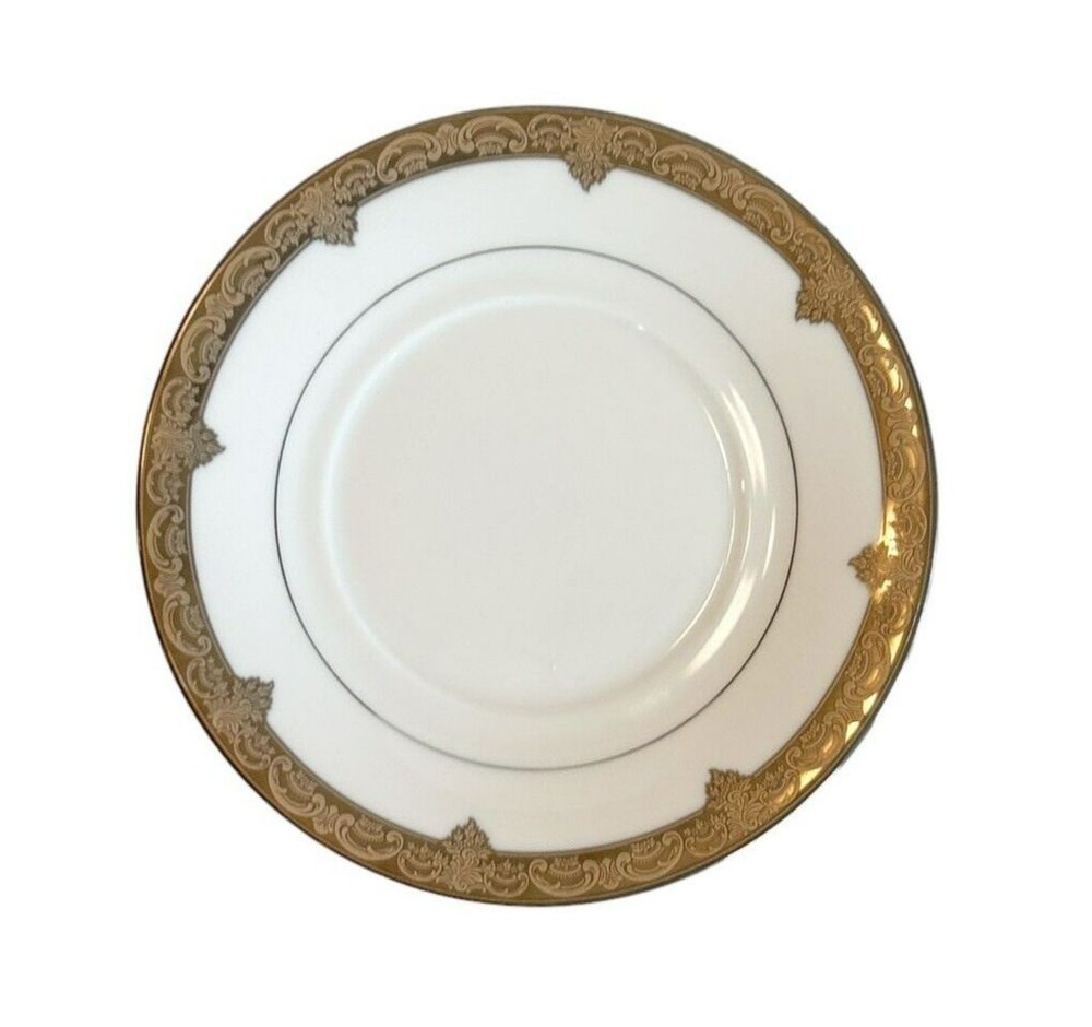 Vintage Wallace Heritage GRAND BAROQUE Porcelain Saucer Plate Made in Japan