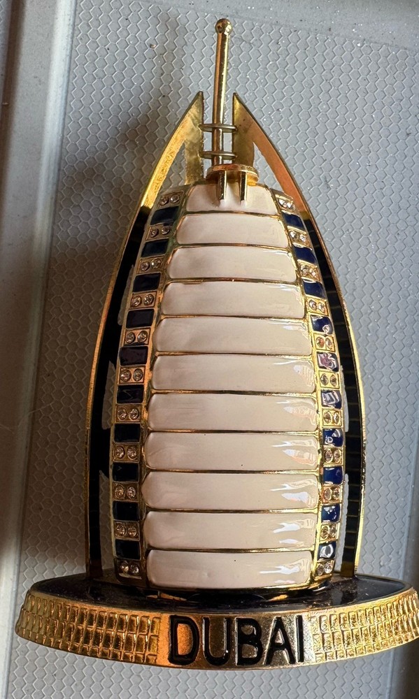 Antique Finish Burj Al Arab Souvenir Metal Miniature Statue Showpiece 7”