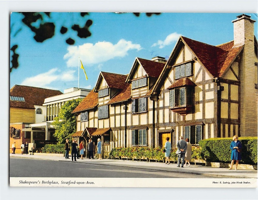 Postcard Shakespeare's Birthplace Stratford-upon-Avon England