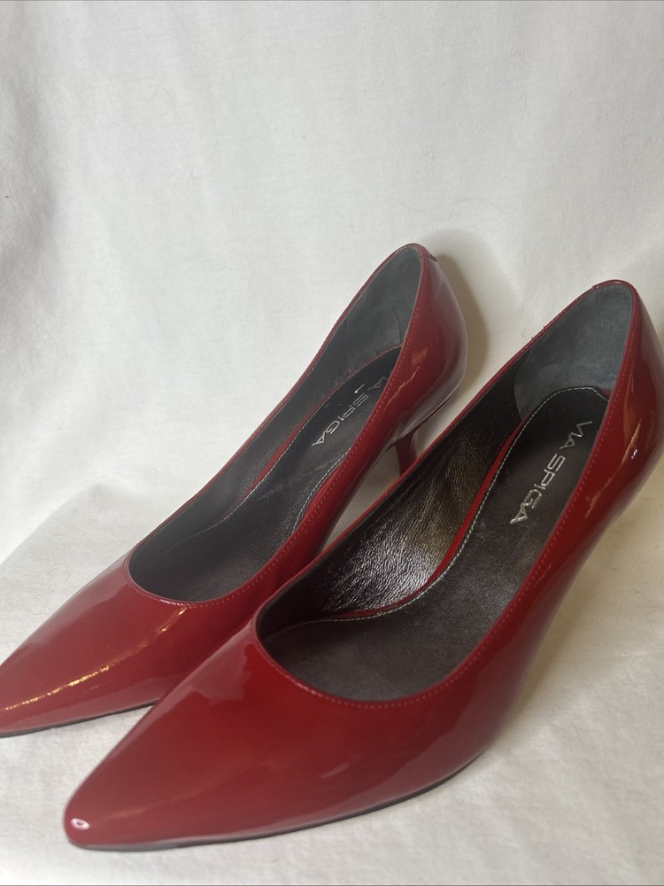 Via Spiga Patent Leather Pointed Toe Kitten Heel Pumps in Scarlet Size 6.5