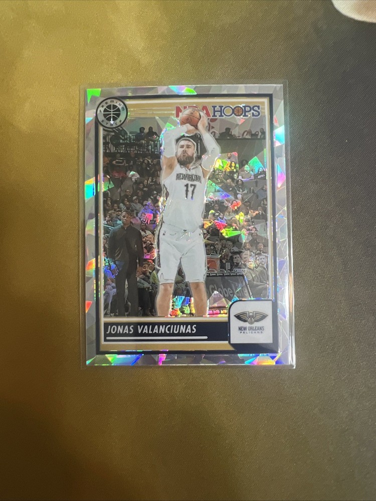 Jonas Valanciunas Cracked Ice Prizm 2023-24 NBA Hoops Premium Stock #112