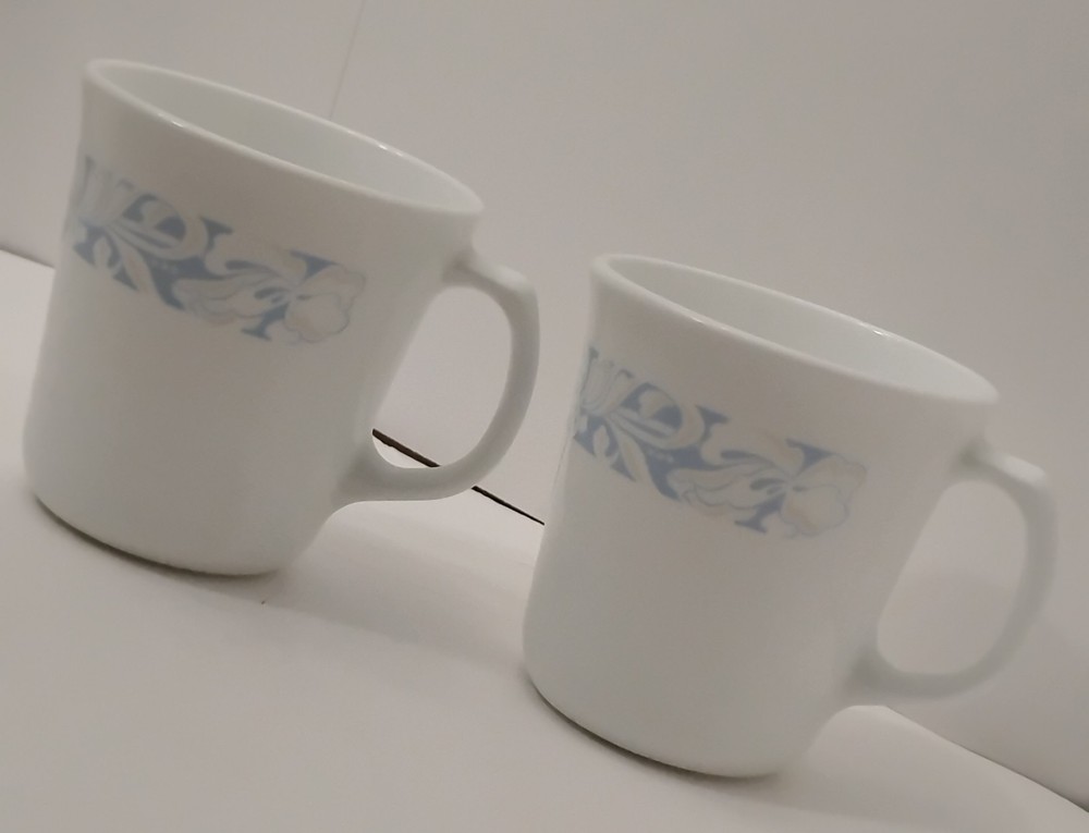 2 Vintage Corning Ware SAND AND SEA Blue Floral Design Coffee Mug USA