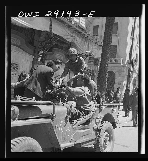 Photo:Tunis Tunisia 1943 Allied Troops Entering Tunis Jeep Street Scene