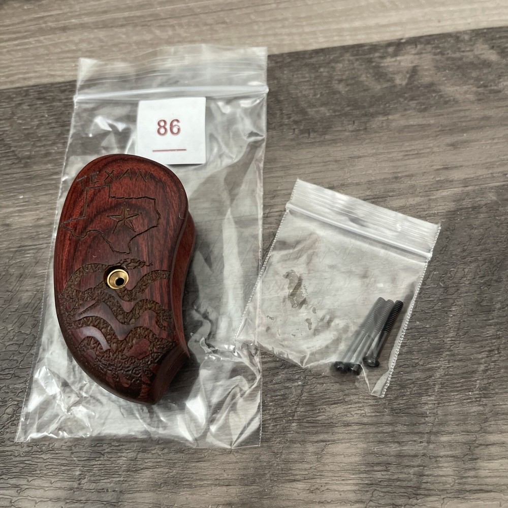 Wood Grips - Bond Arms Derringer Super Rosewood Engraved Texas Texan Snake