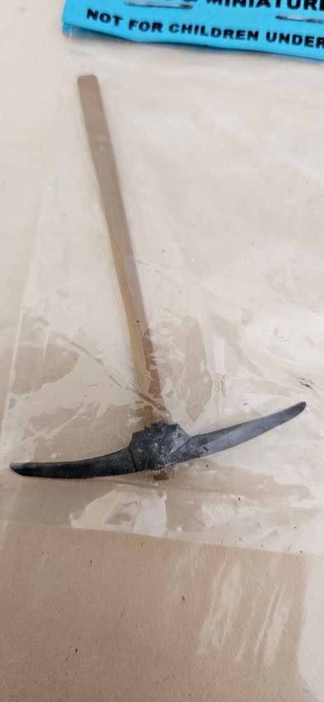 Island Crafts & Miniatures pick axe,1:12 scale painted