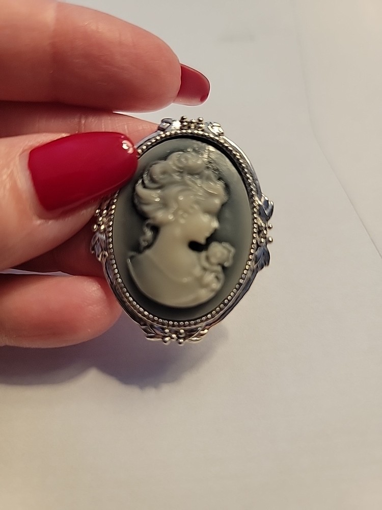 Cameo Brooch Pin