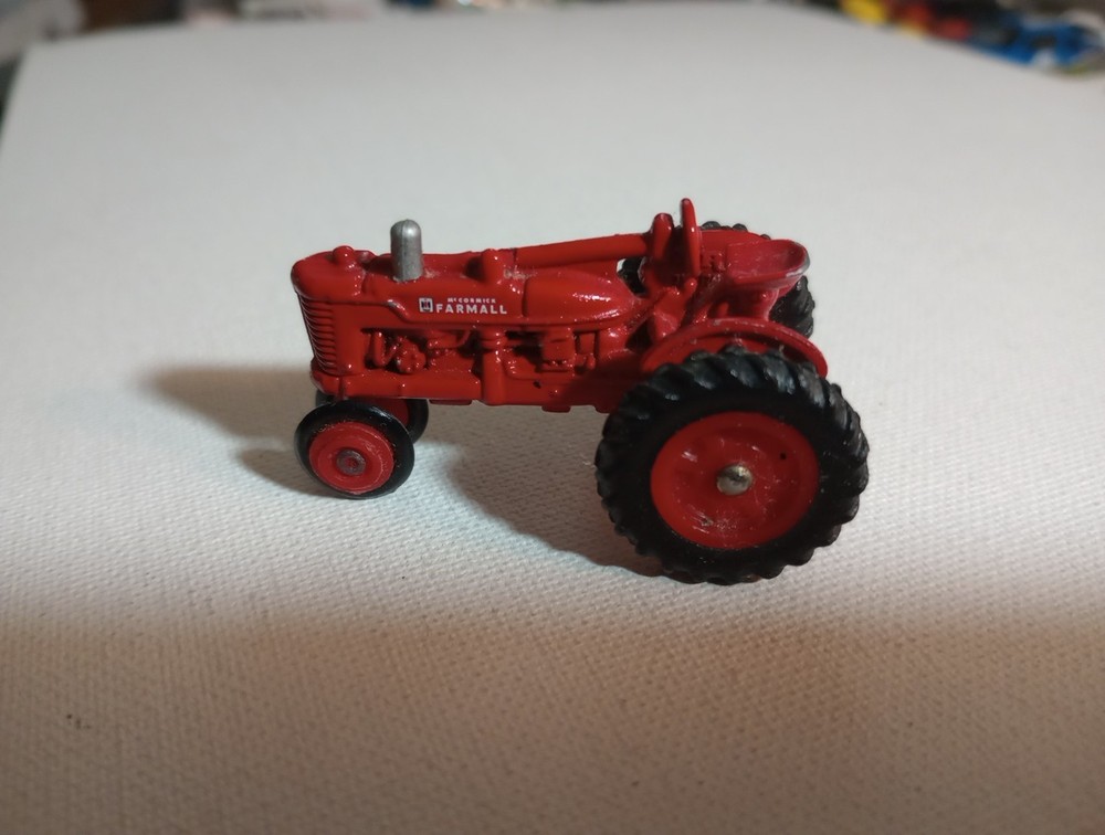 VTG 1986 Ertl 1/64 Farmall H Diecast Tractor International Harvester #414
