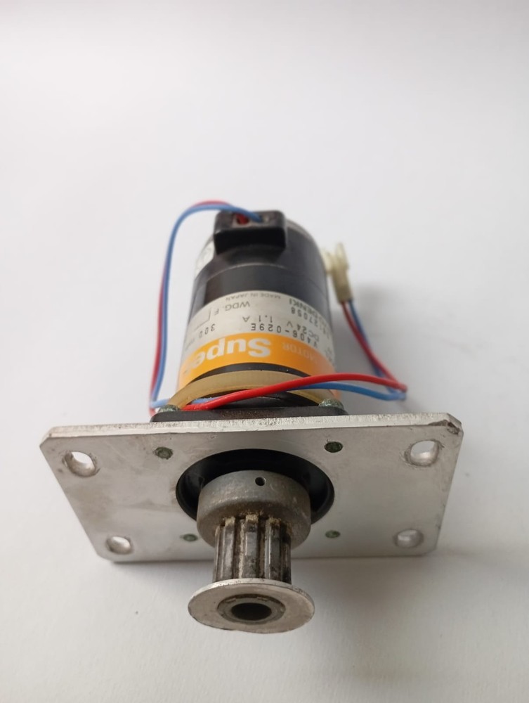 Sanyo Denki Super V series V406 029E  24VDC 6W DC Servo Motor