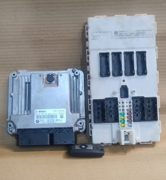 OEM BMW 320D GT F34 N47N M SPORT ENGINE CONTROL UNIT ECU KIT + KEY DDE 8579480