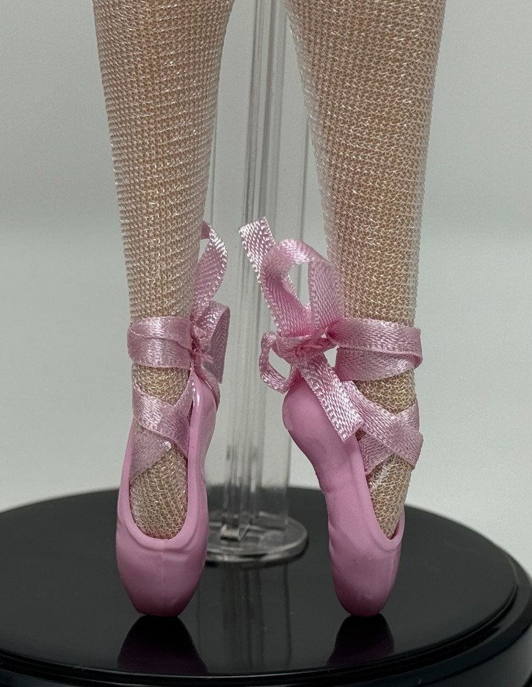 Barbie Signature Ballet Wishes 2022 Doll Outfit Pink Ballerina Slippers Toe Shoe