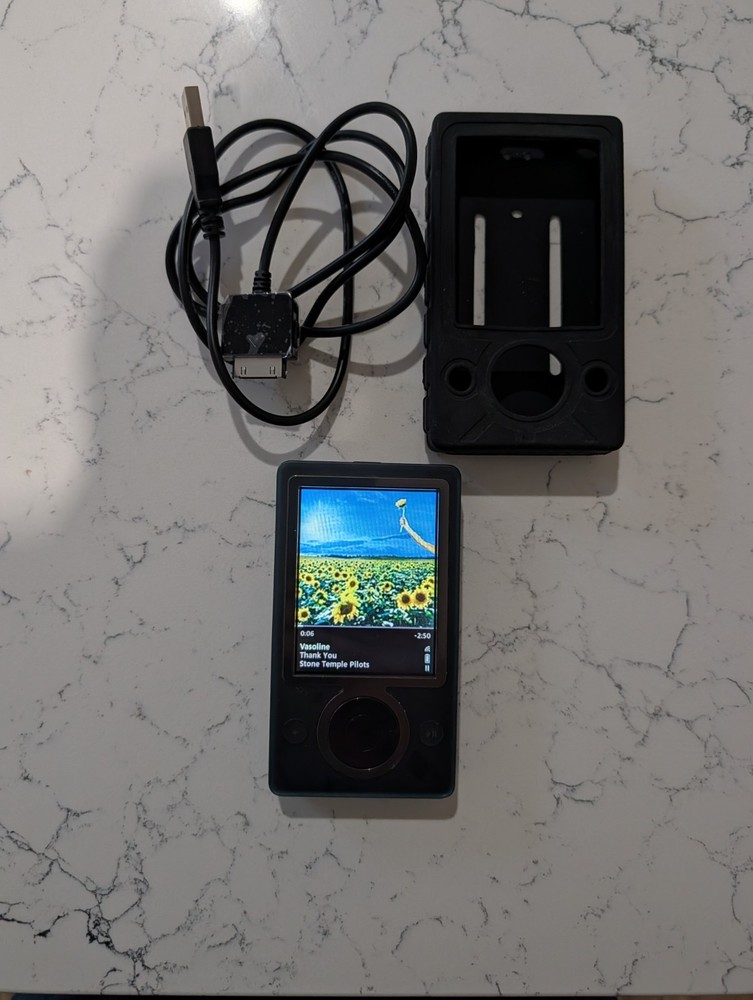 Microsoft Zune 30 GB - 1089 Black - 3