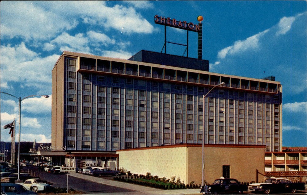 Sheraton Hotel Portland Oregon vintage cars taxi ~ 1950s-60s postcard