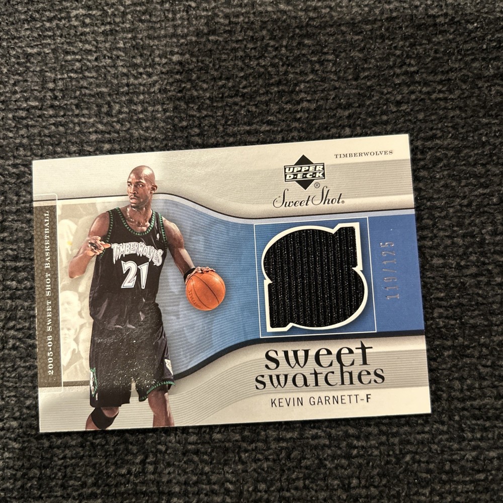 2005-06 Upper Deck Sweet Shot -Sweet Swatches Kevin Garnett #SW-KG 119/125 (MEM)