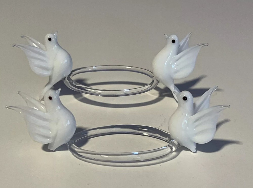 Two Vintage Blown Glass Turtle Dove Napkin Rings Christmas Decor * Read