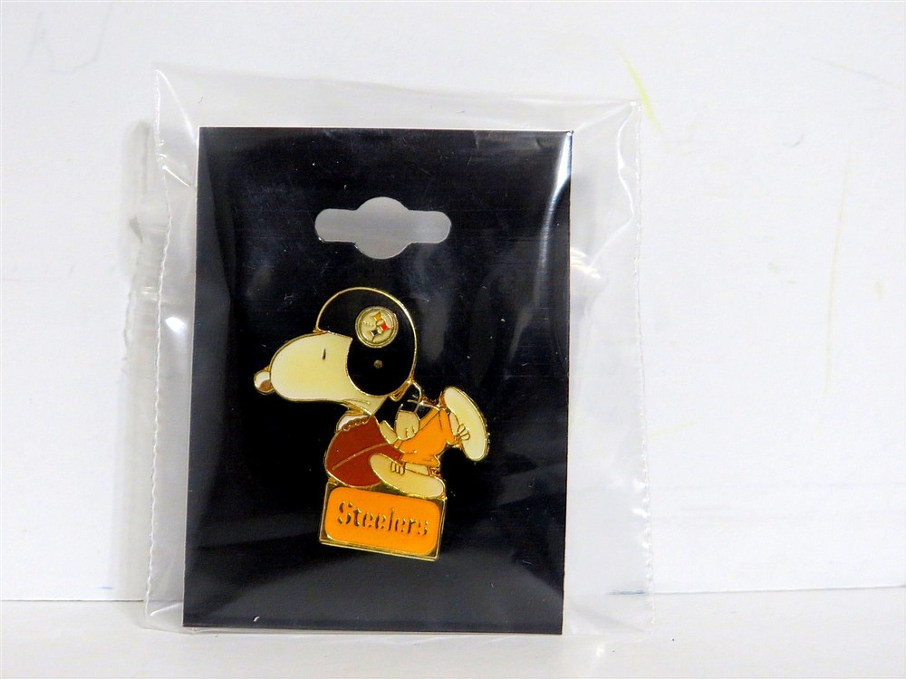 Snoopy Peanuts Quantasia Vintage Nfl Football Pin Pittsburgh Steelers 1970'S