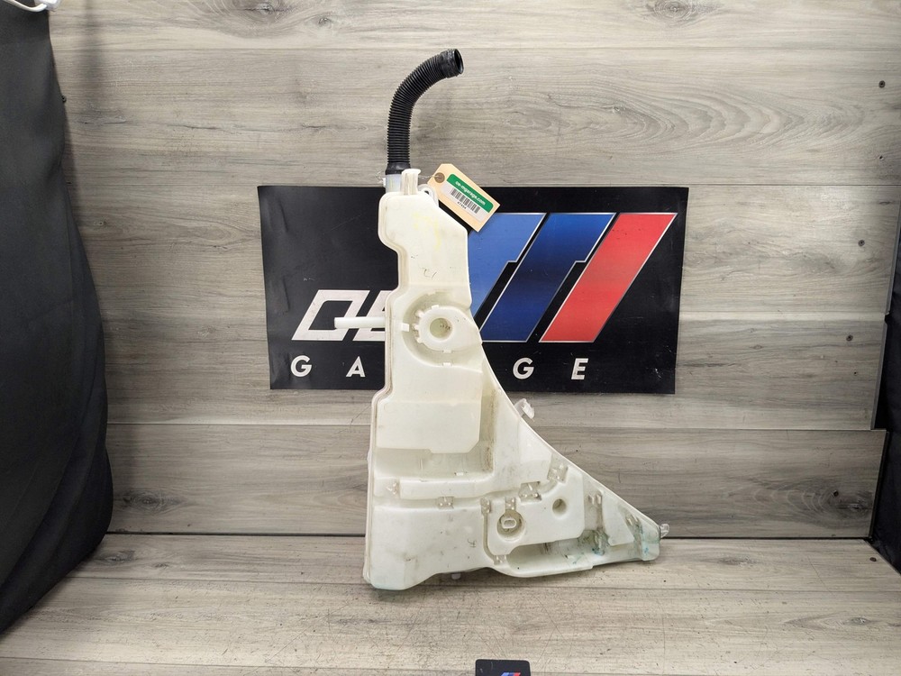 14-19 OEM BMW F15 F16 X5 X6 Windshield Wiper Washer Tank Reservoir w Pumps