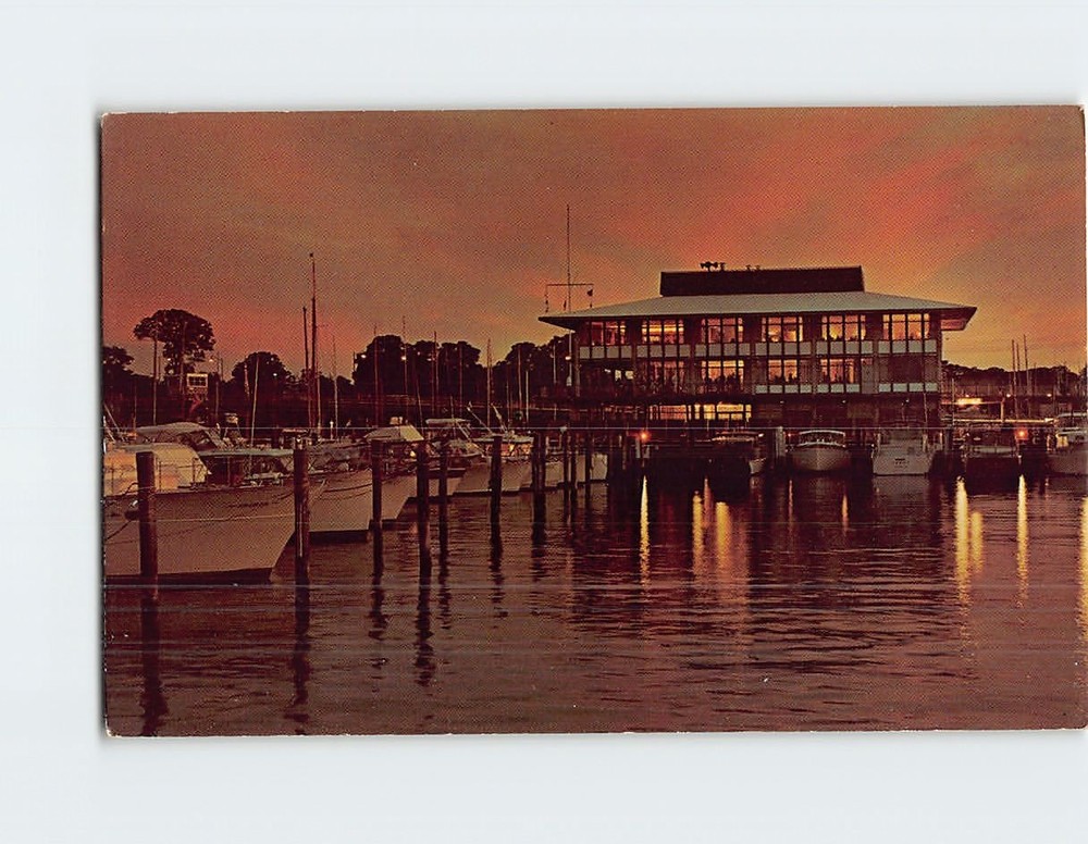 Postcard The Annapolis Yacht Club Annapolis Maryland USA