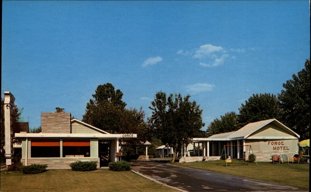 Forge Motel Route 441 Pigeon Forge Tennessee ~ 1950s-60s vintage postcard
